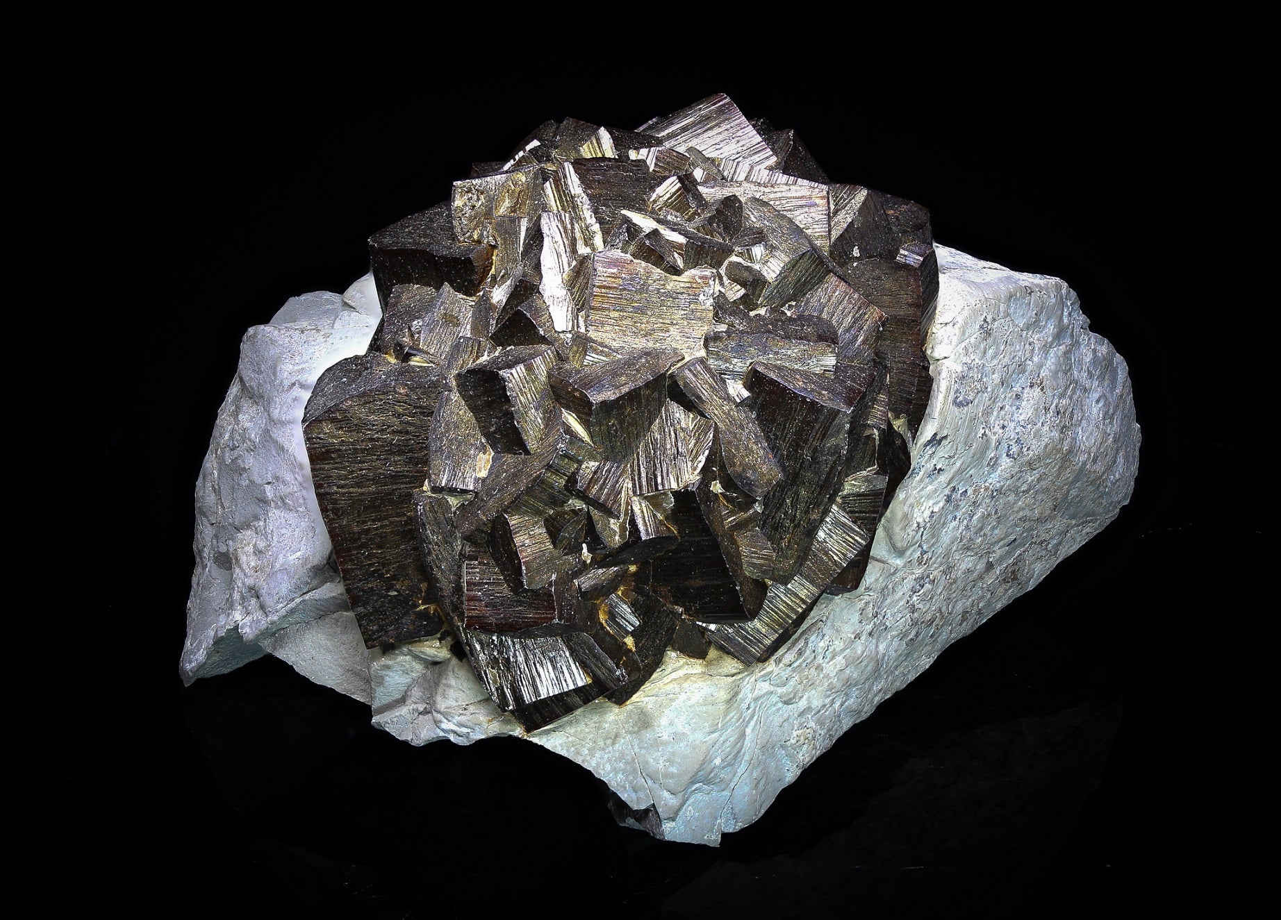 Pyrit & Limonit – Meilen-Stein